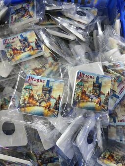 k prodeji stabilní biznes se suvenýry a skladem produktů - 18