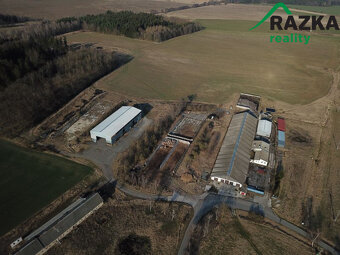 Areál kravína včetně skladovací haly a... - 18