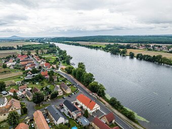 Prodej zavedeného motorestu s ubytováním, sálem a prodejnou - 18