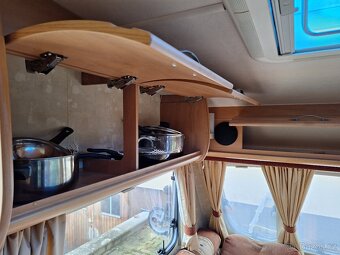 Obytný karavan přívěs SWIFT CHARISMA 550 - 18
