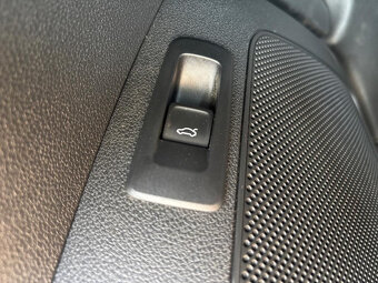 Škoda Karoq Clever 2.0 TDi DSG 4x4 -navi,LED,šíbr,temp,150PS - 18