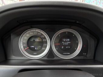 VOLVO XC60 D5 AWD 151kW r.v. 2011 - 18