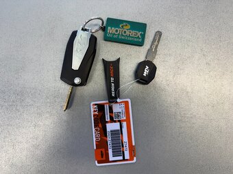 KTM 1290 Super Duke R - 18