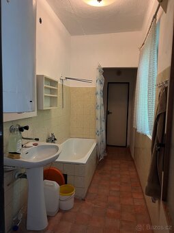 Rodinný dům Kuňejovice 278 m2 - 18