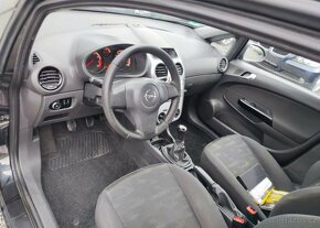 Opel Corsa 1.2 16v Klima, Malé Km benzín manuál 51 kw - 18