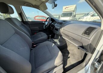 Volkswagen Polo 1,4 i 59kW KLIMA, +SADA KOL benzín manuál - 18