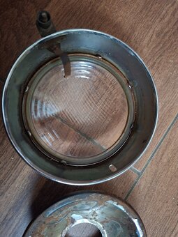 Jawa 50 pionyr, parez - přední světlo - 18