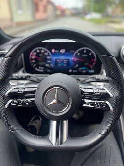 Mercedes-Benz Třída C 300 d combi AMG linie - 18