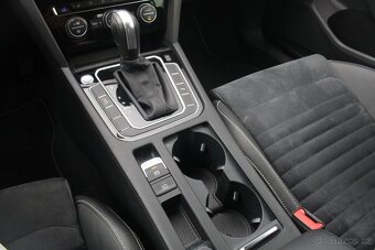 VW Passat Kombi 2.0TDi 140kW DSG Elegance 02/2020+LED+Kamera - 18