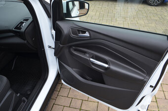 PRODÁM FORD KUGA 1.5 ECOBOOST FACELIFT 2018 - 18