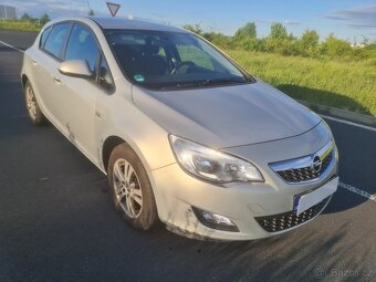Opel Astra 1.4, 74kW, r.v.2010, klima, 102.000km - 18