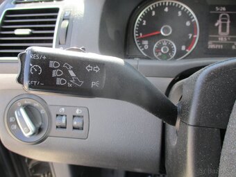 VW TOURAN 1,4CGI 110KW CNG bez koroze 05/2011 - 18