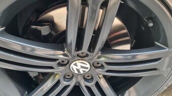 VOLKSWAGEN GOLF 6 R - 2,0TSi 199kW 4x4 Manuál. - 18