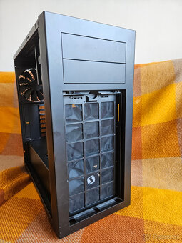 SilentiumPC Aquarius M60W Pure Black - 18