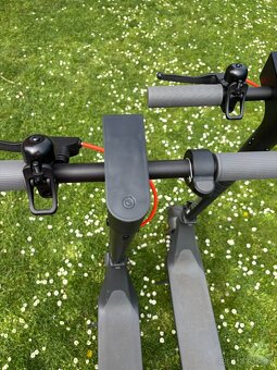 Xiaomi Electric Scooter 4 Lite 2nd Gen - TOP STAV JEN ZAJETÉ - 18