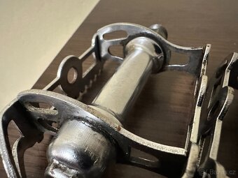 Zbrojovka Lodičky Pedále TOP STAV - 18