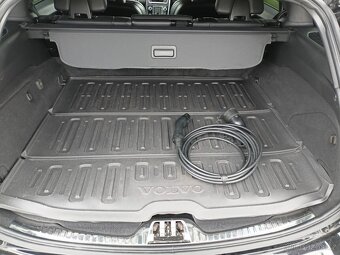 Volvo V60, 2.4 D6 162 kW AWD R-DESIGN HYBRID TWIN ENGINE - 18
