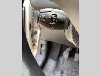 Peugeot 208 1.0 50kW - 18