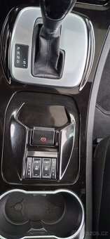 Ford Galaxy,2.2 TDCI, TITANIUM ,147 KW,7 míst,webasto,,pano - 18
