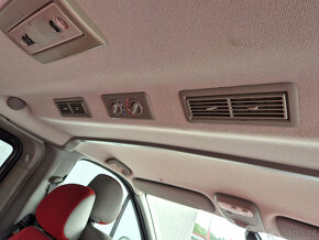 Opel Vivaro 2,0 CDTi Life Westfalia Obytný 399.999Kč - 18