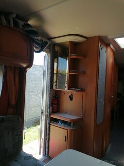 Karavan Hobby 650 – rodinný, palandy, mover, markýza - 18