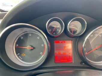 Prodáme Opel Insignia 2.0cdti, 4x4 Combi, Automat: - 18