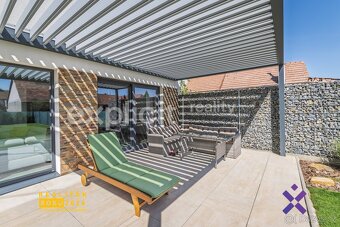 Prodej rodinného domu 4+kk 204 m2, pozemek 465 m2  - Blatnic - 18