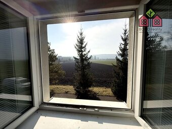 Rodinný dům 5+1, užitná plocha 178 m2, pozemek 815 m2, ulice - 18