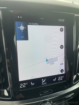 Volvo V60 R-Design 2021 - 18