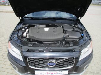 VOLVO XC70 2,4D 133kw Geartronic Momentum AWD 2015 - 18