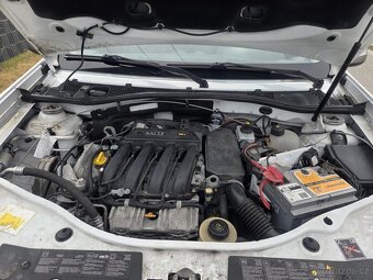 Dacia Duster 4WD 1.6i 77kw jen 67.244km 4x4 tažné zařízení - 18