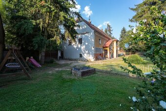 Prodej původní zemědělské usedlosti s rozlehlým pozemkem 7.8 - 18