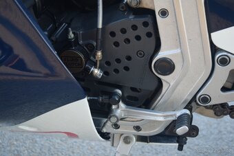 Suzuki GR75A 1986 - 18