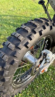 KTM EXC 300 TPI SIXDAYS 2020 - 18