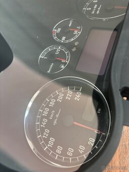 Zbytky Alfa Romeo - 18