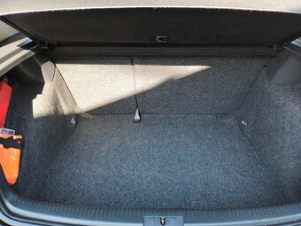Volkswagen Golf 1,4 16V,59KW,1MAJ,KLIMA,KOLA - 18