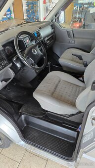 VW Transporter T4 2.5TDi 65KW - 18