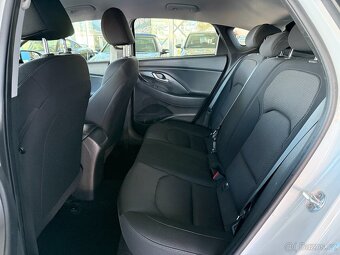 Hyundai i30 1,0 TGDI,TRIKOLOR,FASTBACK,ČR - 18