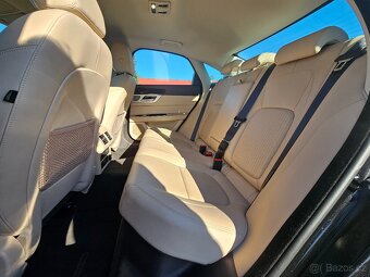 JAGUAR XF 2019 2.0 25D 177kW SEDAN,VÝHŘEVY,KŮŽE,NAVI - 18