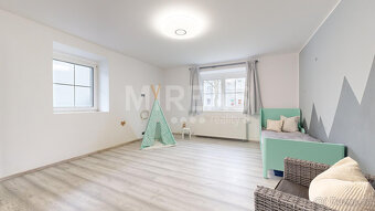 Nové Jirny, prodej RD 3+1 + menší RD/objekt provozovny, na p - 18