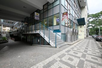 AGORA FLORA - pronájem komerčních prostor (487,4 m2), Praha - 18