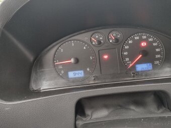 Volkswagen Transporter T5 1.9TDI - 18