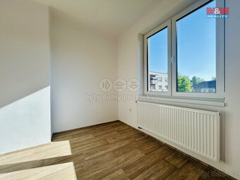 Pronájem bytu 3+1, 78 m², Klatovy, ul. Měchurova - 18