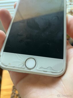iPhone 8 silver 64gb není plně funkční - 18