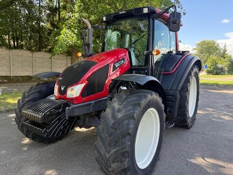 Zemědělský traktor Valtra N103. Výkon 110 koní. Rok výroby 2 - 18