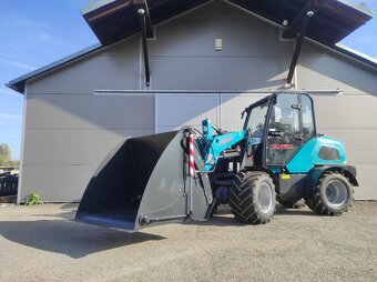 kolový kloubový nakladač, motor Kubota - 18