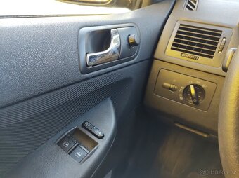 ŠKODA FABIA 1.2i 2004 serviska, 1.majitelka, - 18