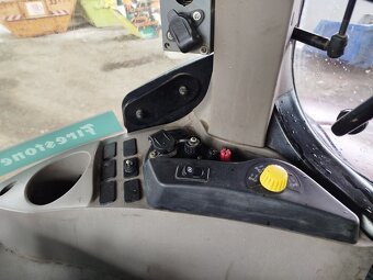 Case IH Puma 240 CVX - Kolesový traktor / 8 764 Mh - 18