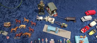 Figurky -miniaturní vel. - 18