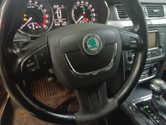 Superb 2 II combi TDI 103kw DSG alu 16 navi 2.majitel - 18